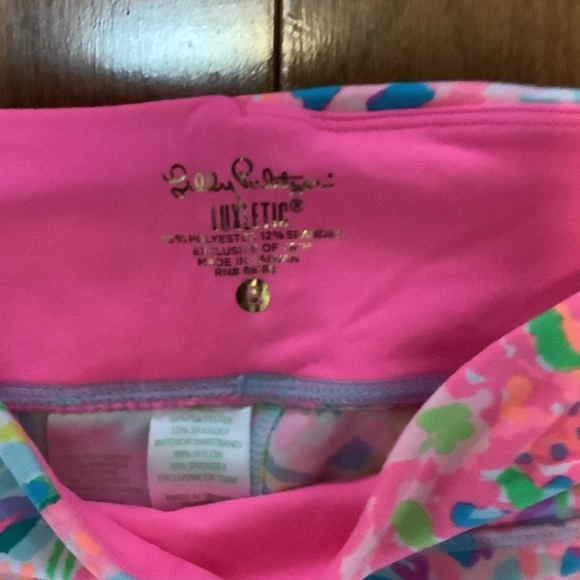 Lilly Pulitzer Vibrant‎ Pink and Blue Kids Leggings - Picture 2 of 6